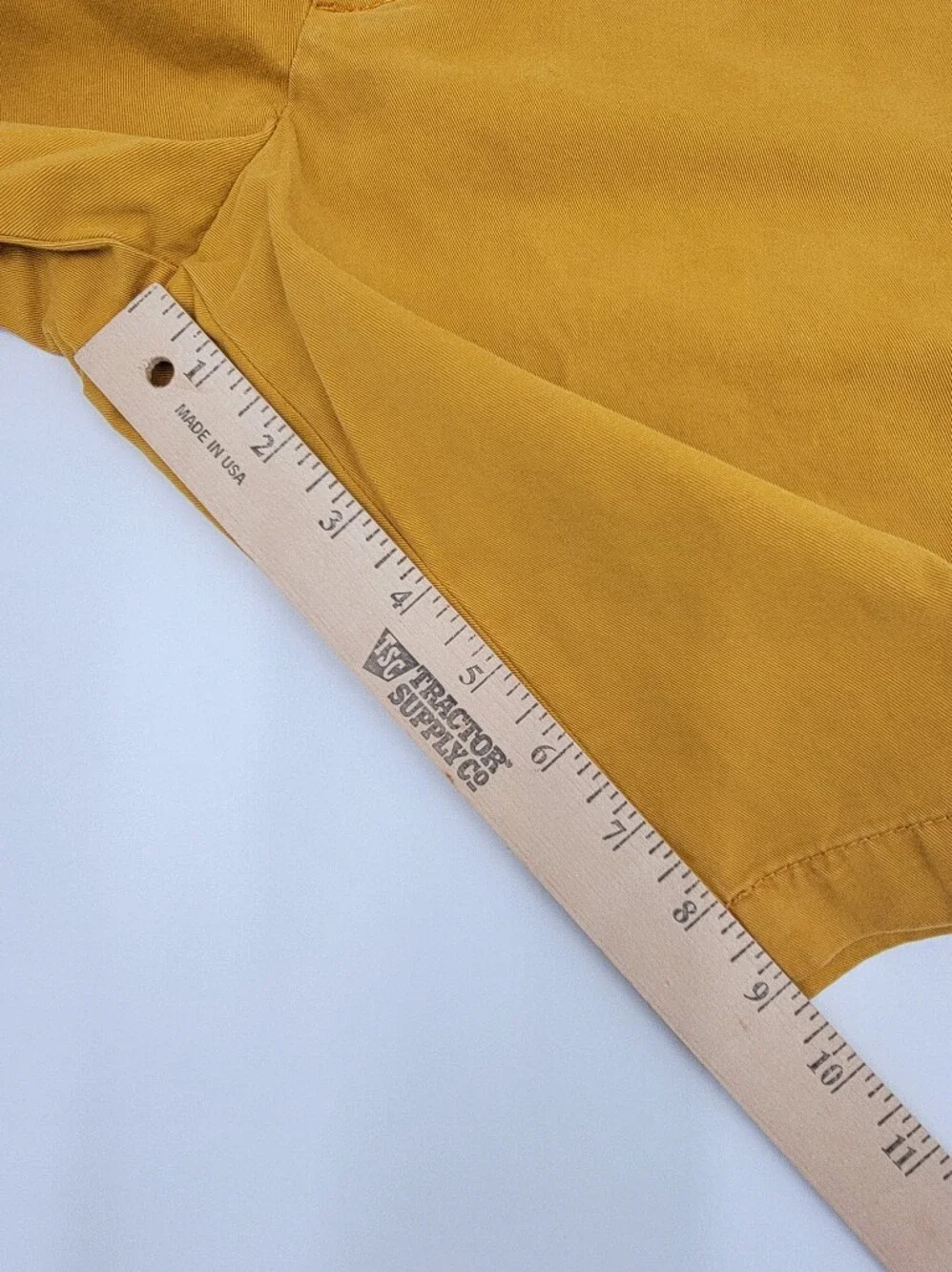 NEW Banana Republic Deck Shorts Chino Gold Yellow Cotton Casual Mens 34 NWT 9